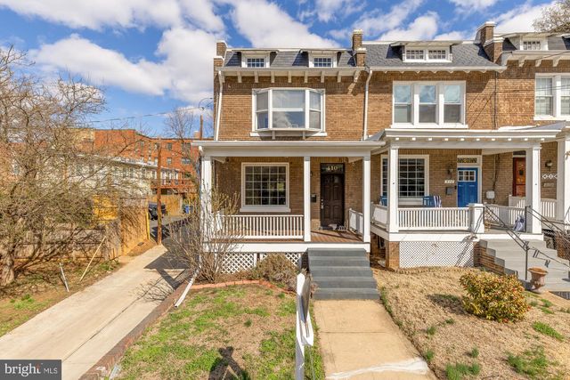 410 DOUGLAS ST NE, Washington, DC 20017