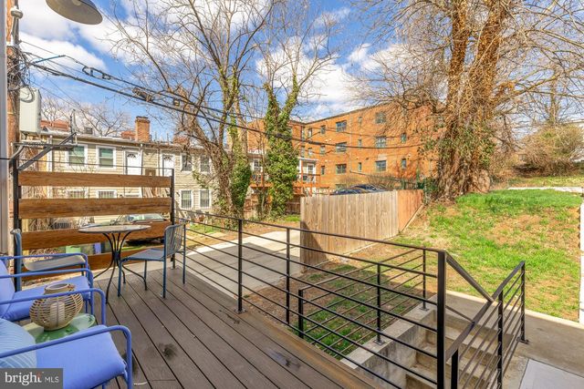 410 DOUGLAS ST NE, Washington, DC 20017