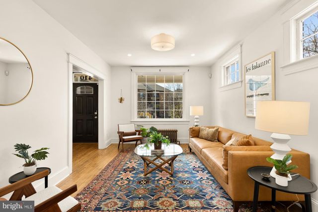 410 DOUGLAS ST NE, Washington, DC 20017