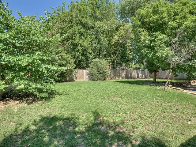 2307 Louise Lane, Norman, OK 73071