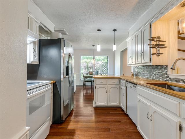 2307 Louise Lane, Norman, OK 73071
