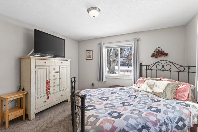 13919 Quinn Street NW, Andover, MN 55304