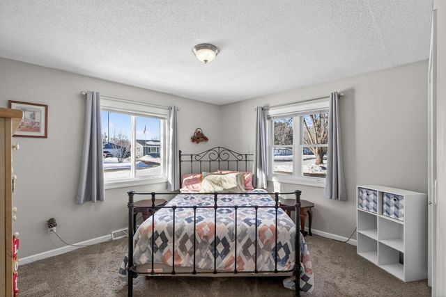 13919 Quinn Street NW, Andover, MN 55304