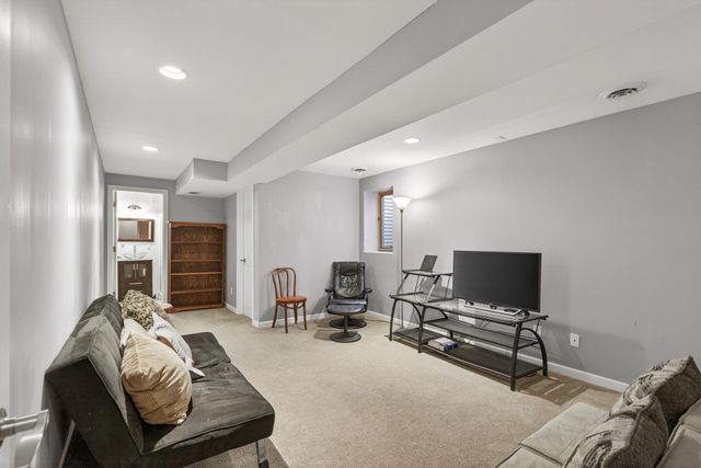 13919 Quinn Street NW, Andover, MN 55304