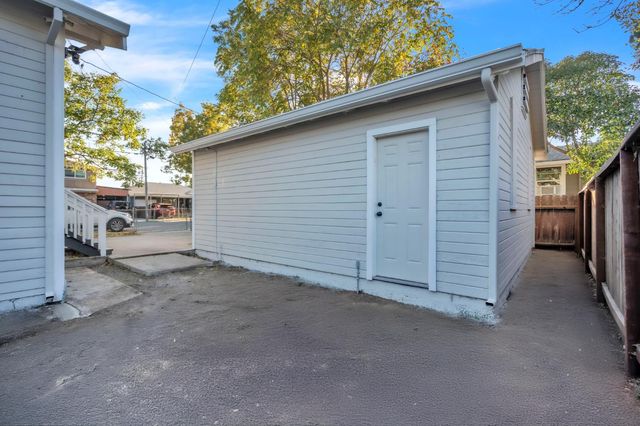 1249 S Madison St, Stockton, CA 95206