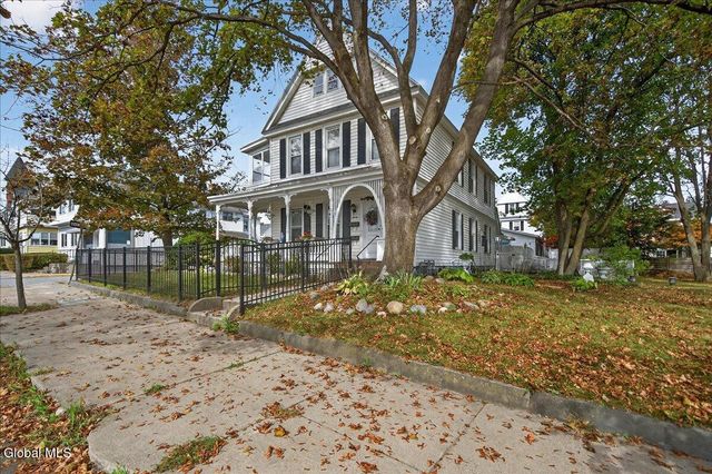 20 Saratoga Avenue, Mechanicville, NY 12118