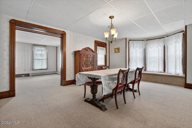 20 Saratoga Avenue, Mechanicville, NY 12118