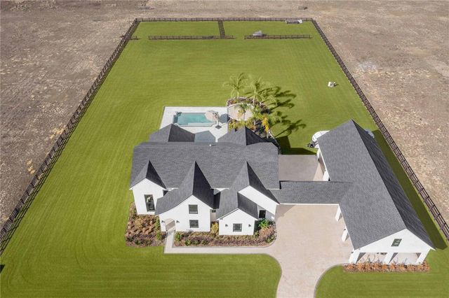 1109 MINUTE MANN ROAD, Frostproof, FL 33843