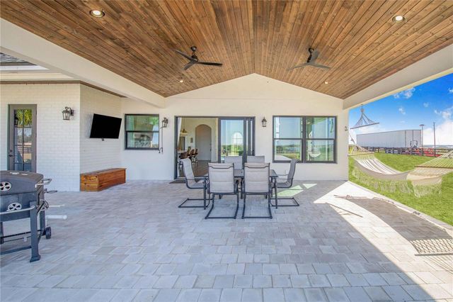 1109 MINUTE MANN ROAD, Frostproof, FL 33843