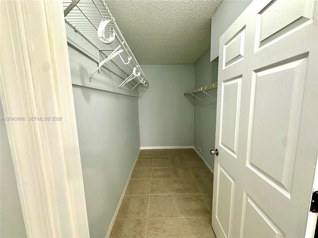 3630 N 56th Avenue 310, Hollywood, FL 33021