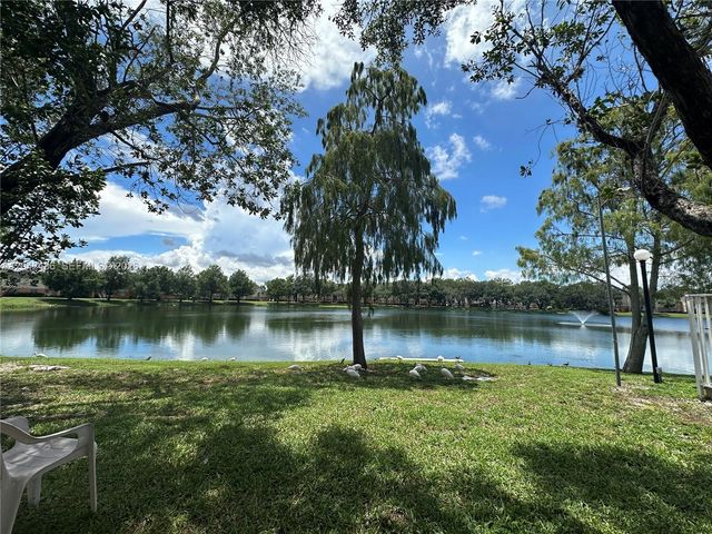 3630 N 56th Avenue 310, Hollywood, FL 33021