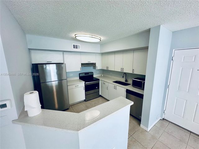 3630 N 56th Avenue 310, Hollywood, FL 33021