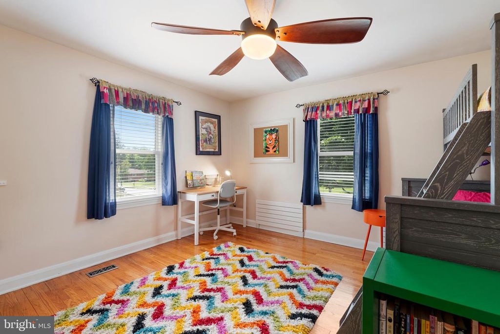 Image 26 of property listing at 2107 OAK LODGE RD, Baltimore, MD 21228