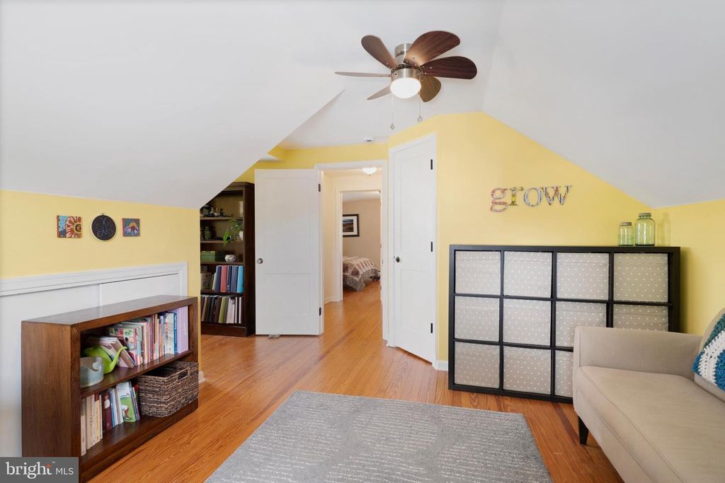 Image 30 of property listing at 2107 OAK LODGE RD, Baltimore, MD 21228