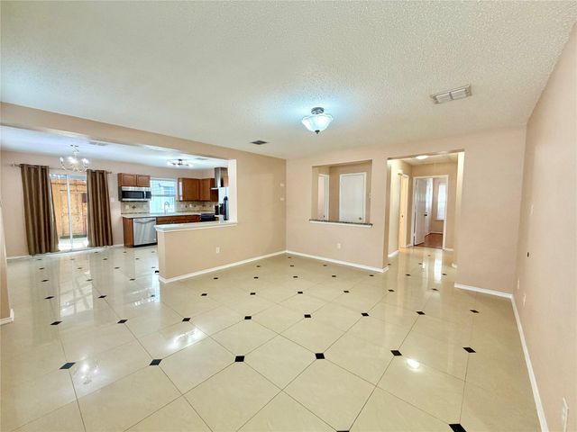 7409 Cresswell Drive, Arlington, TX 76001