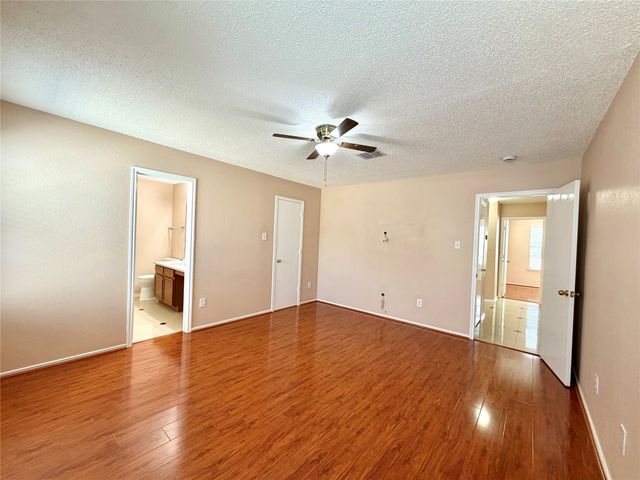 7409 Cresswell Drive, Arlington, TX 76001