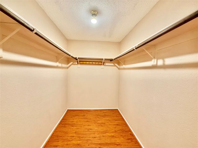 7409 Cresswell Drive, Arlington, TX 76001