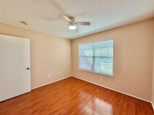 7409 Cresswell Drive, Arlington, TX 76001