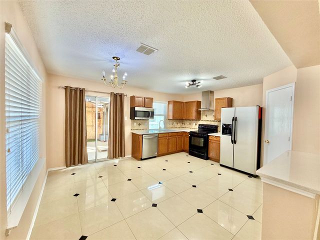 7409 Cresswell Drive, Arlington, TX 76001