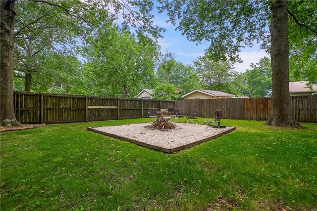 305 S Berkley Street, Louisburg, KS 66053