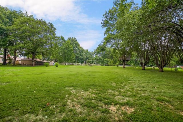305 S Berkley Street, Louisburg, KS 66053