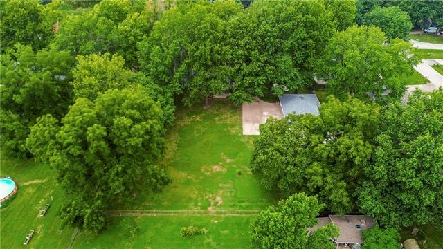 305 S Berkley Street, Louisburg, KS 66053