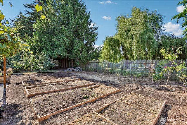 10809 SE 235th Street, Kent, WA 98031