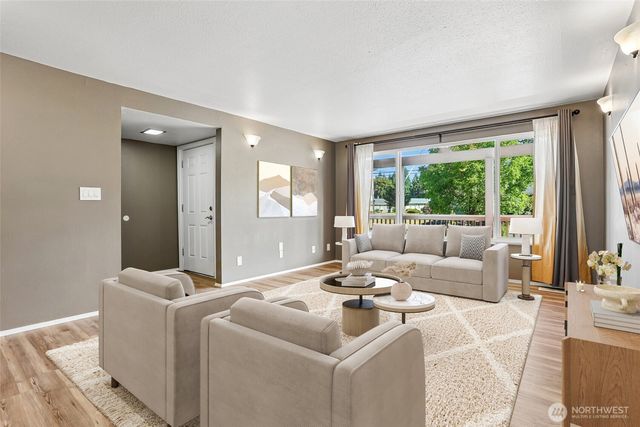 10809 SE 235th Street, Kent, WA 98031