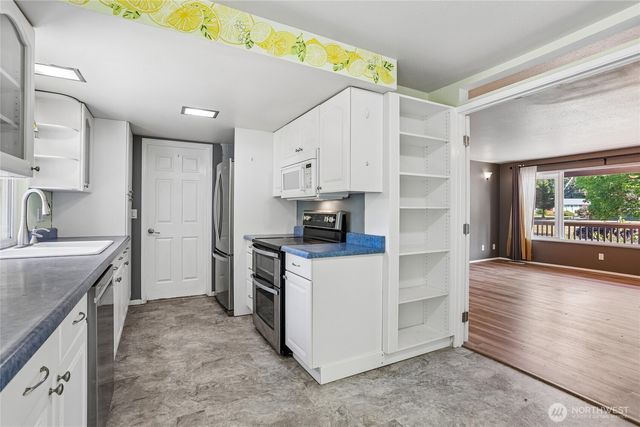 10809 SE 235th Street, Kent, WA 98031