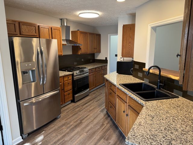 122 Mansker Park Dr, Hendersonville, TN 37075