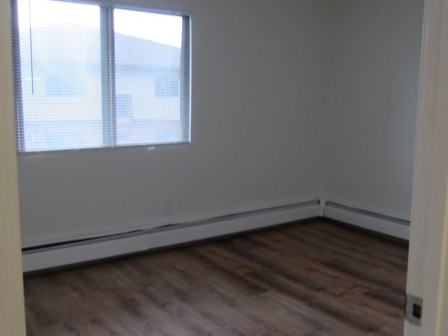 75 Log St Apt 3H, Manchester, NH 03102