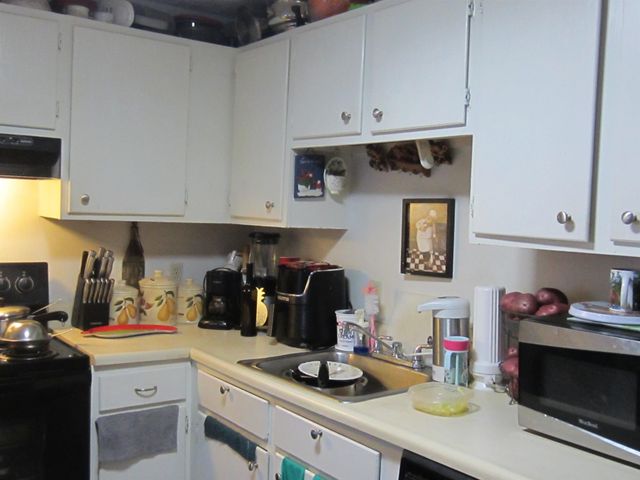 75 Log St Apt 3H, Manchester, NH 03102