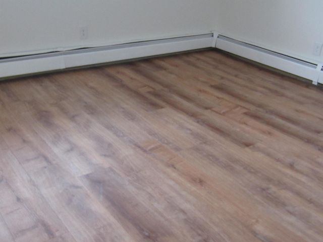 75 Log St Apt 3H, Manchester, NH 03102