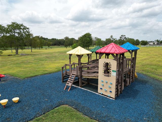 1828 Bayou Breeze Drive, Baytown, TX 77523