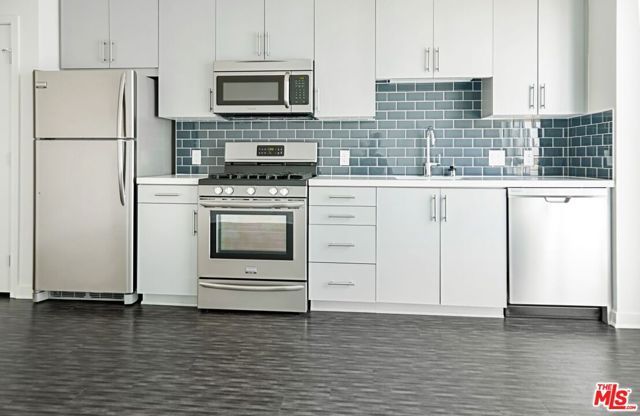 1120 W 6th Street 1555, Los Angeles, CA 90017