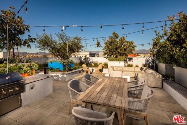 1120 W 6th Street 1555, Los Angeles, CA 90017