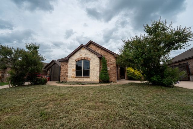 3324 Shawnee Trail, Lake Worth, TX 76135