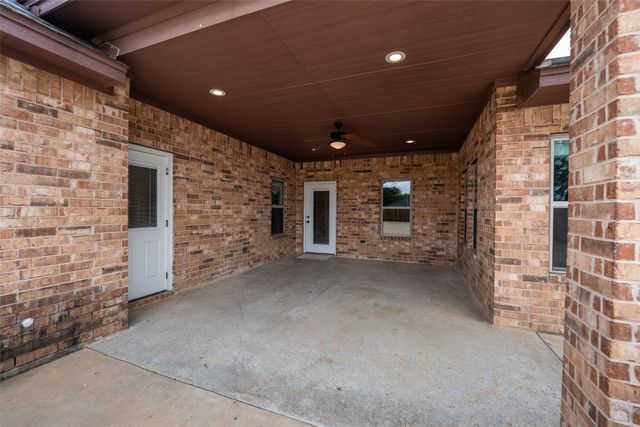 3324 Shawnee Trail, Lake Worth, TX 76135