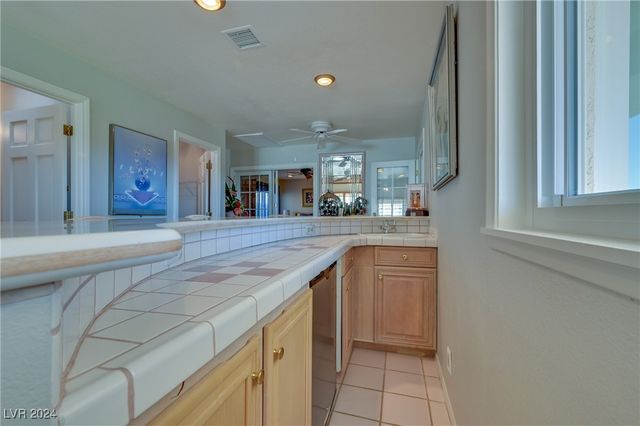 485 Sari Drive, Las Vegas, NV 89110