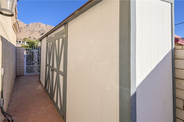 485 Sari Drive, Las Vegas, NV 89110