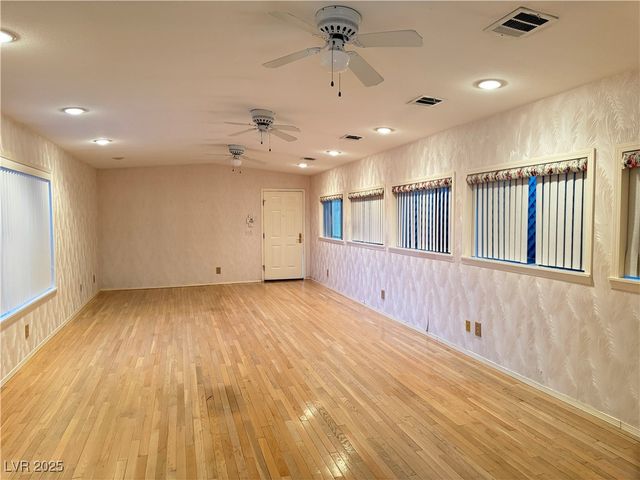 485 Sari Drive, Las Vegas, NV 89110