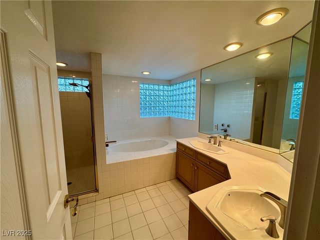 485 Sari Drive, Las Vegas, NV 89110