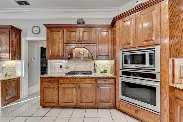 3610 Mansions Parkway, Berkeley Lake, GA 30096