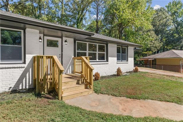 2780 Long Way, Decatur, GA 30032