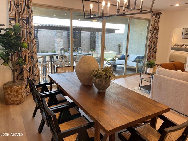 9976 W CHEERY LYNN Road, Avondale, AZ 85392