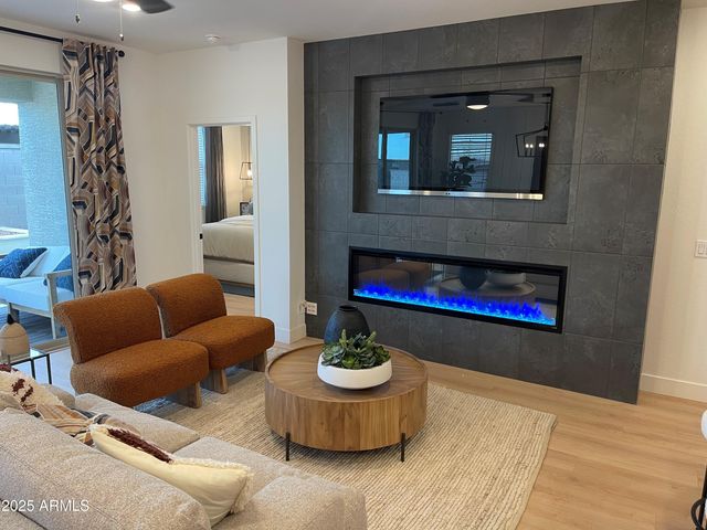 9976 W CHEERY LYNN Road, Avondale, AZ 85392