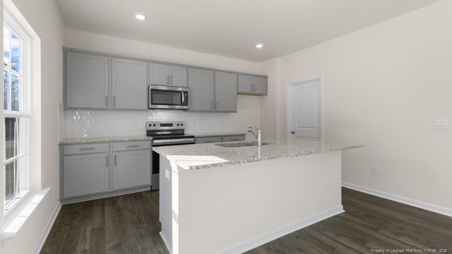 701 Lazy Elm Lane, Aberdeen, NC 28315