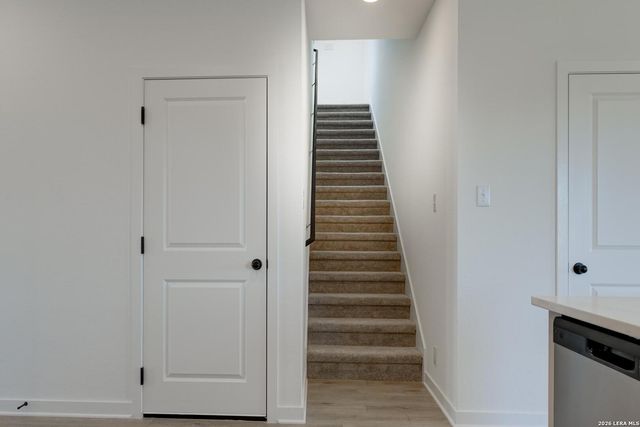 1234 Hightower Ln, San Antonio, TX 78245