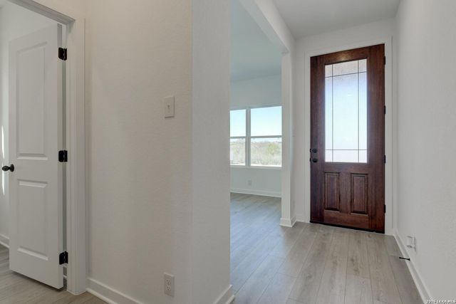 1234 Hightower Ln, San Antonio, TX 78245