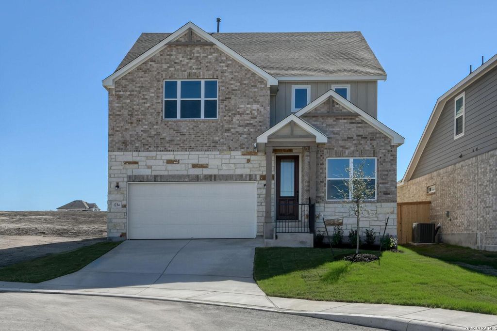 1234 Hightower Ln, San Antonio, TX 78245